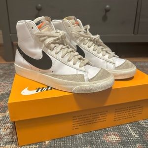 Nike Blazer Mid ‘77 Women’s Size 7.5